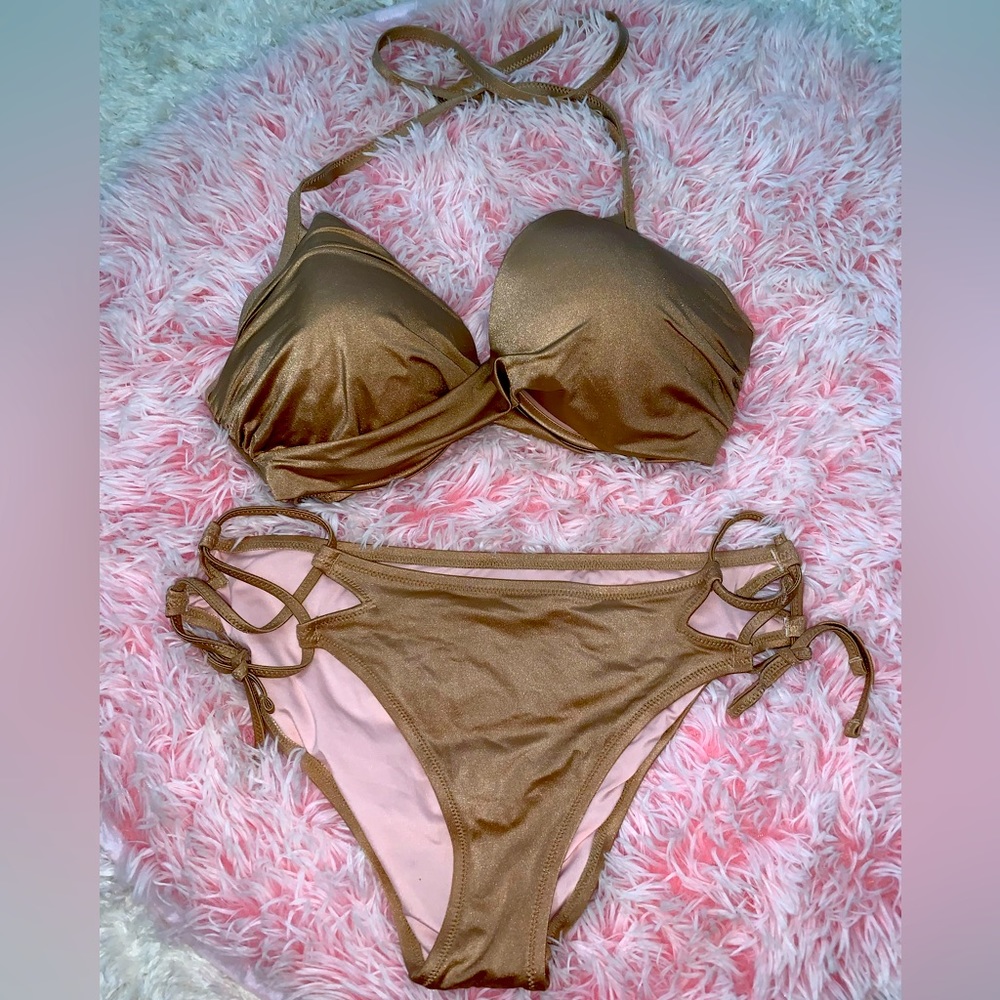 Shade & Shore  Bikini set